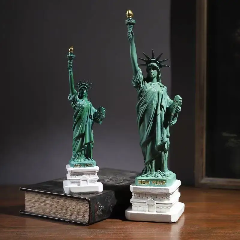 Travel Accessories New York - โมเดลเทพีเสรีภาพ ของตกแต่งโต๊ะ ของสะสม ของที่ระลึกจากการท่องเที่ยว นิวยอร์ก สำหรับตกแต่งสำนักงาน