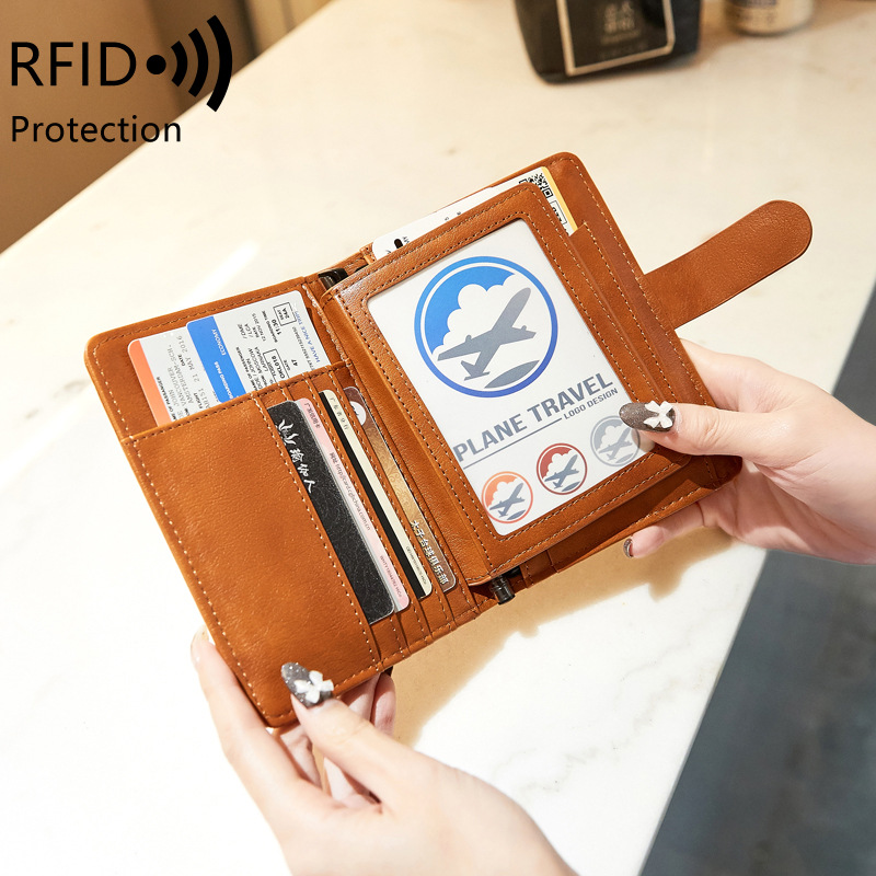 ตัวอักษรที่กําหนดเองกระเป๋าสตา - Travel Accessories Passport Holder บทวิจารณ์และราคา